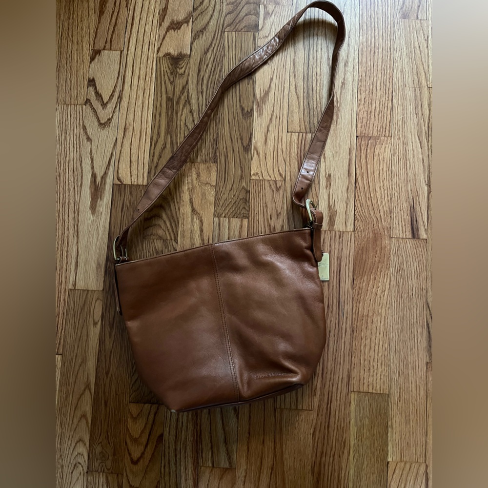 Stone Mountain cross body bag